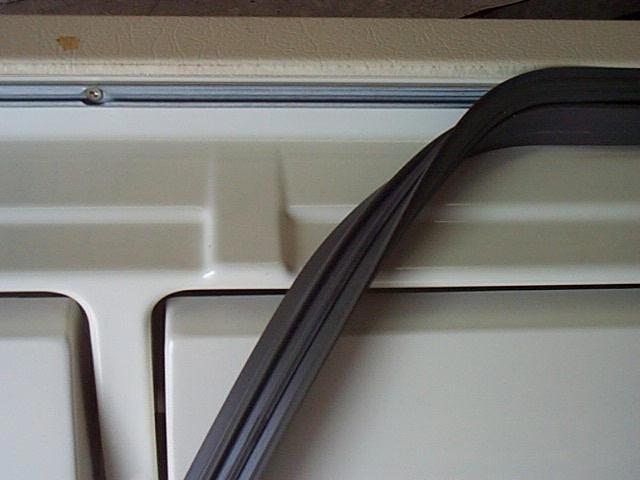 Worn rubber seal Refrigerator sealing gum