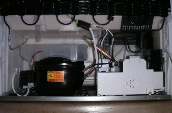 Liebherr refrigerator compressor Compressor in Liebher fridge
