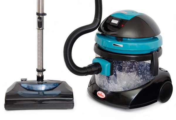 Vacuum cleaner with aquafilter Vacuum cleaner with aquafilter