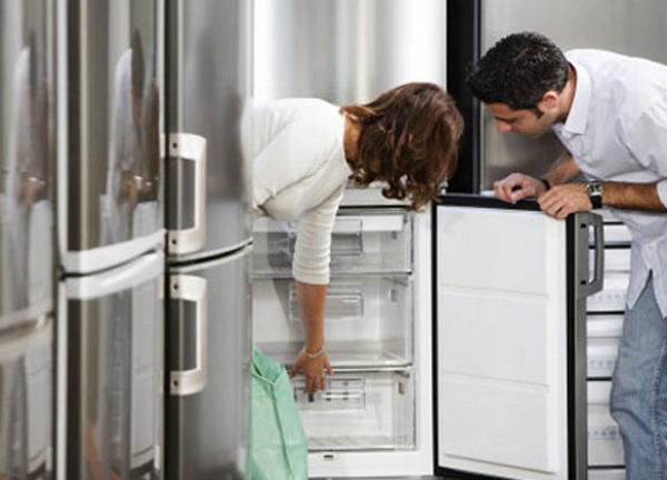 Inspection inside Inspection of the refrigerator inside