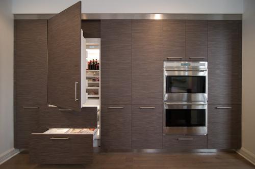  Eingebauter Kühlschrank
