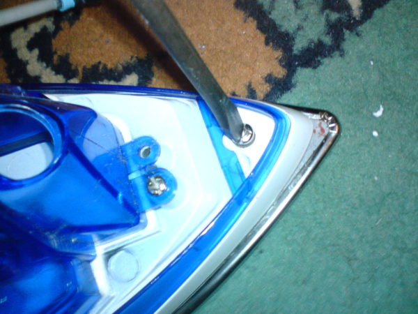 Disassembly of the device Iron disassembly
