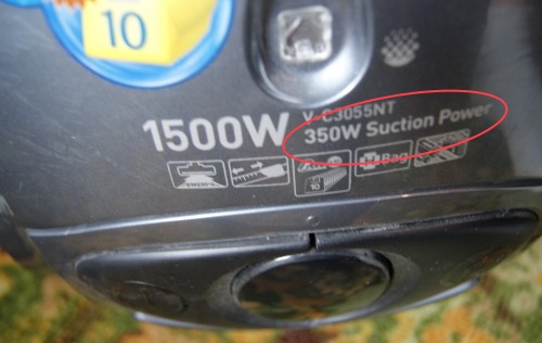 Suction power indicated on the device Vacuum cleaner suction power
