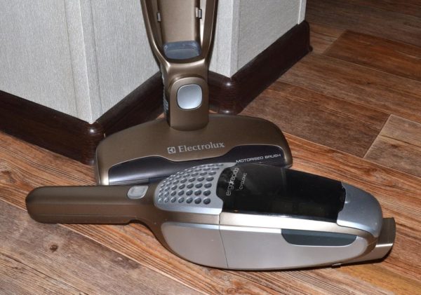 Removable mini vacuum cleaner Removable mini vacuum cleaner