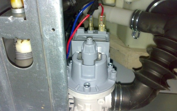 Washing machine pump