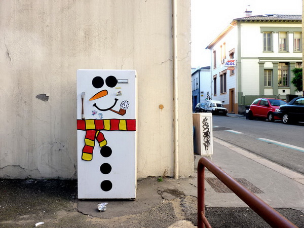 Refrigerator in the street Refrigerator in the street