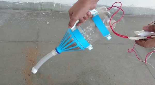 Bottle vacuum cleaner Homemade vacuum cleaner from the bottle