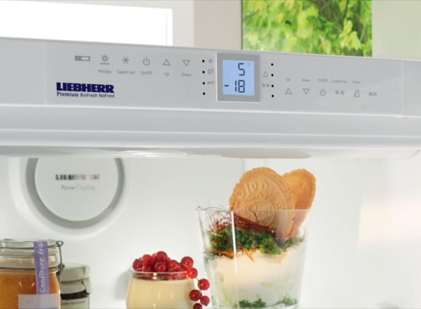 Refrigerators with digital temperature indicator Refrigerators with digital temperature indicator