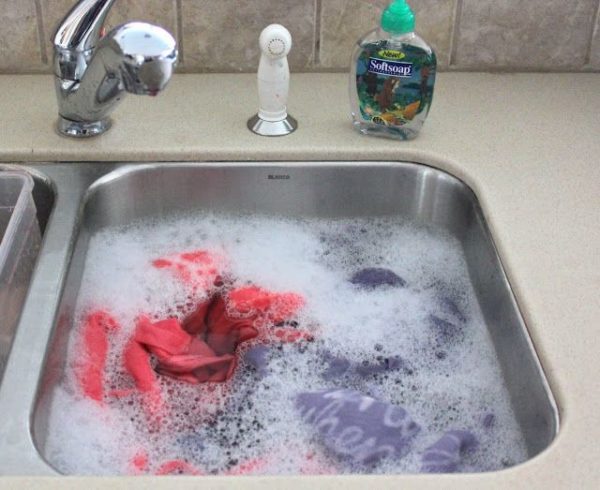 Soak clothes before washing Soak clothes before washing
