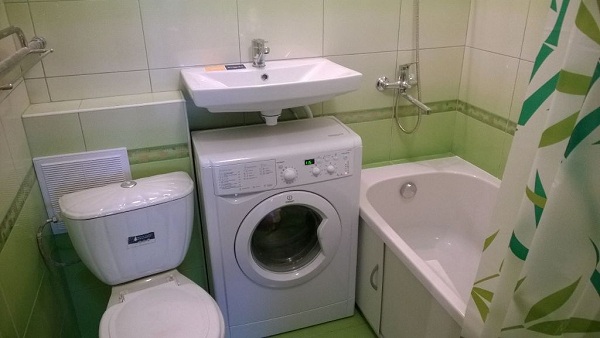 Compact machine under the sink