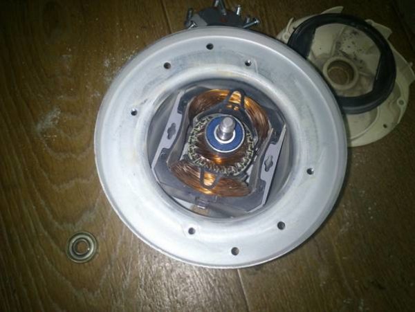 Vacuum cleaner bearing Vacuum cleaner bearing