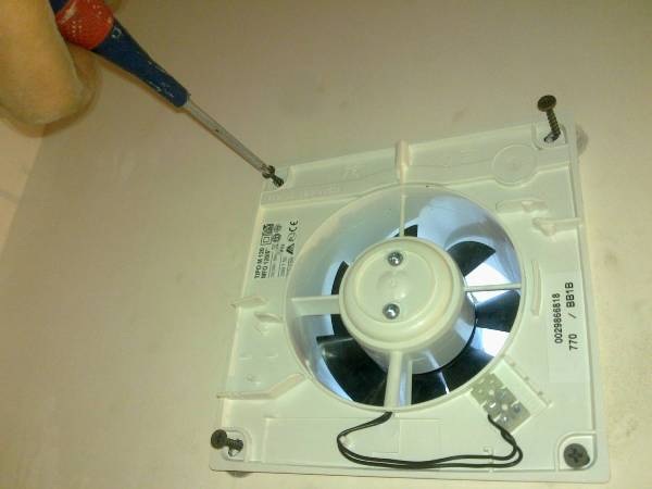Installation of exhaust fan