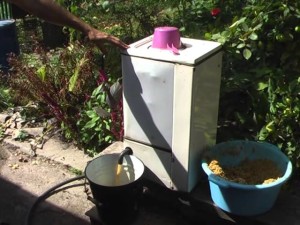 Juicer from washing machine Apple juicer from washing machine