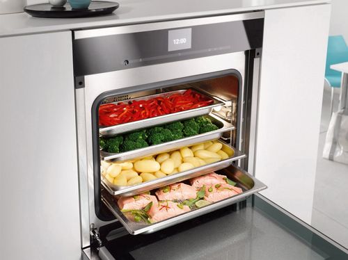 Oven with Steamer