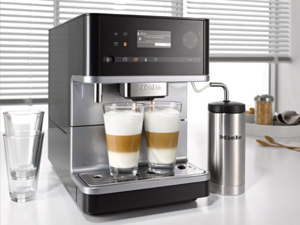 Stand-alone coffee machine