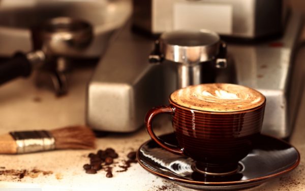 Making coffee in a coffee machine