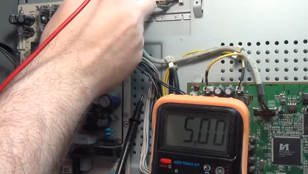 Voltage measurement