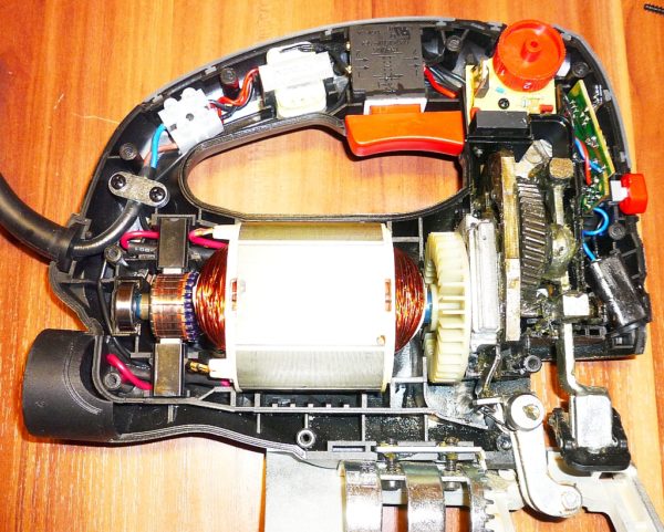 Internal jigsaw