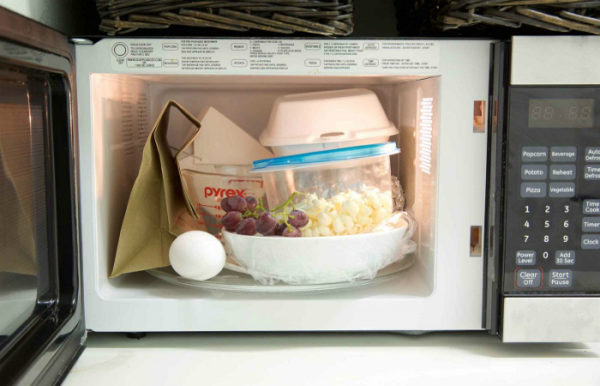 Prohibited dishes in the microwave