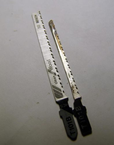 Narrow saw for jigsaw