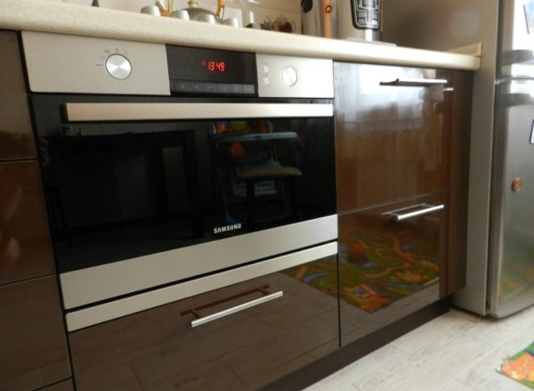 Oven with microwave in the kitchen