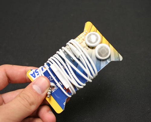 Cardboard or plastic tool