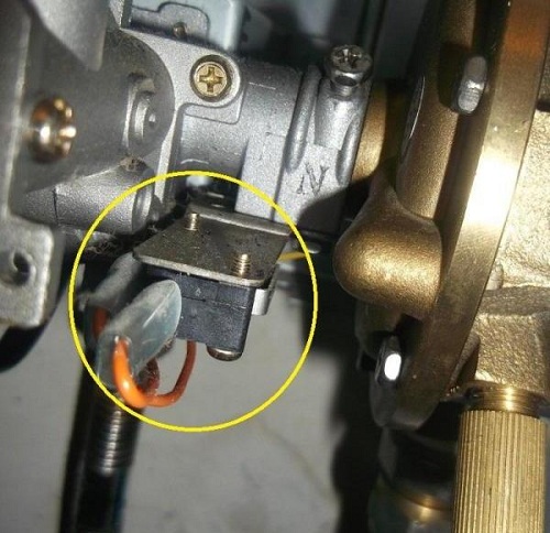Fluid pressure regulator