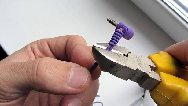 Cable and nippers