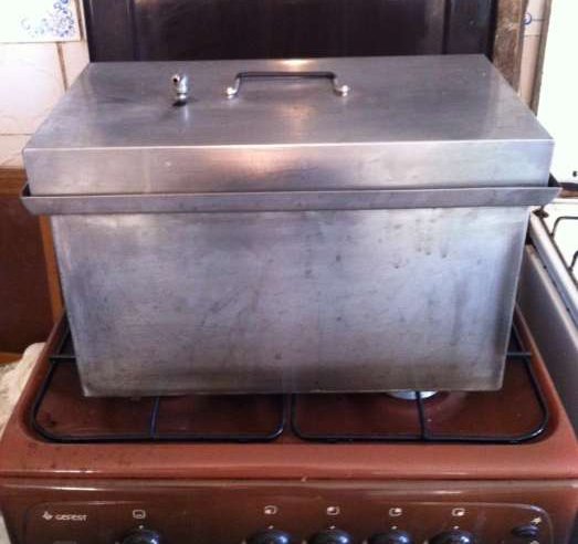 Smokehouse on a gas stove