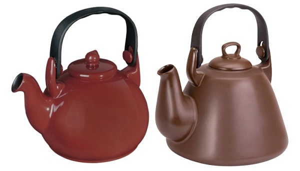 Ceramic teapots