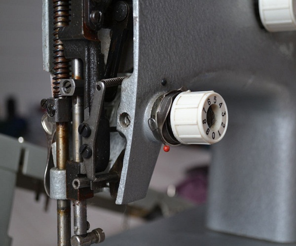 Upper thread tension regulator