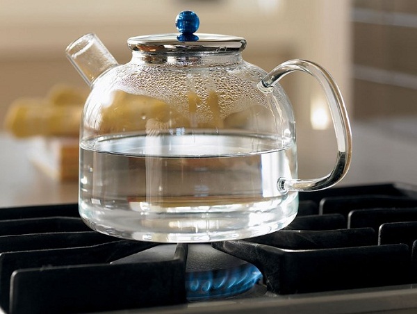 Glass teapot