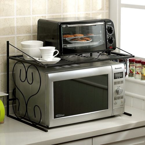 Little microwave in the kitchen