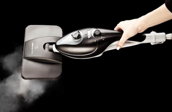 Black steam mop