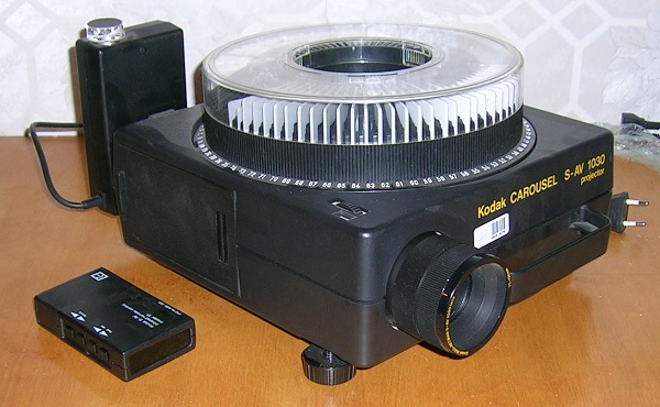 Slide projector