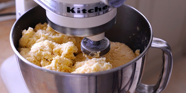 Dough mixer