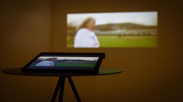 Tablet projector