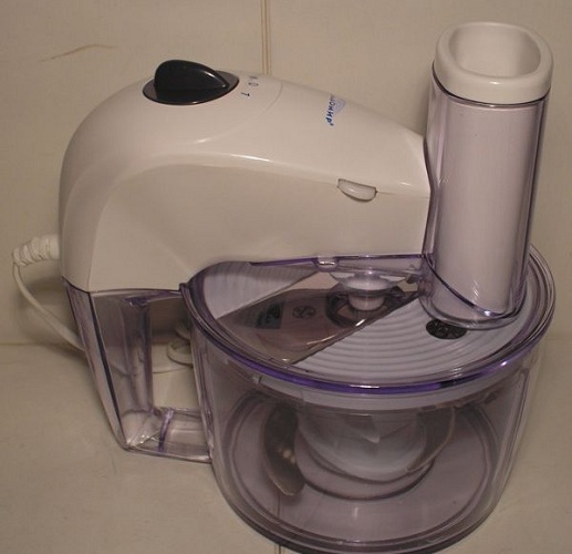Compact shredder