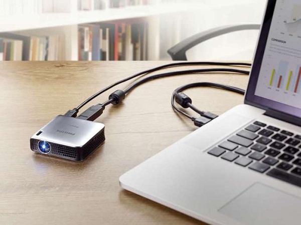 Projector and laptop