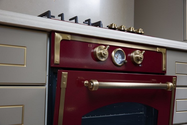 Oven