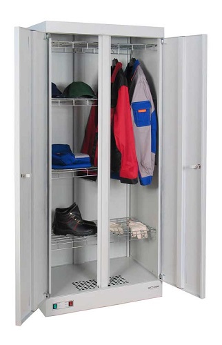 Cabinet dryer