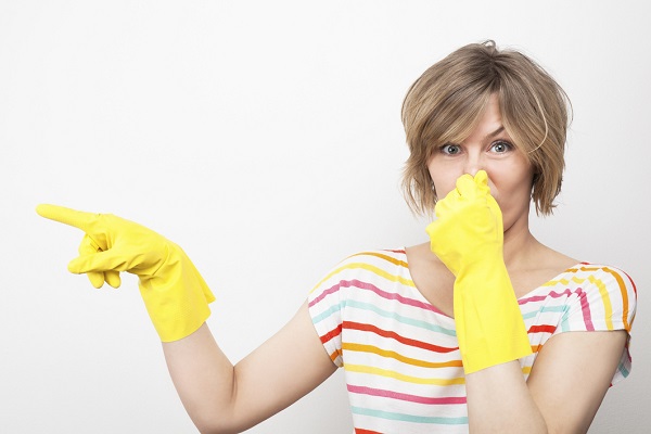 Sensation of unpleasant smell