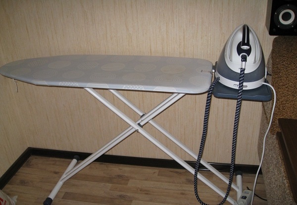 Wide stand for steam generator