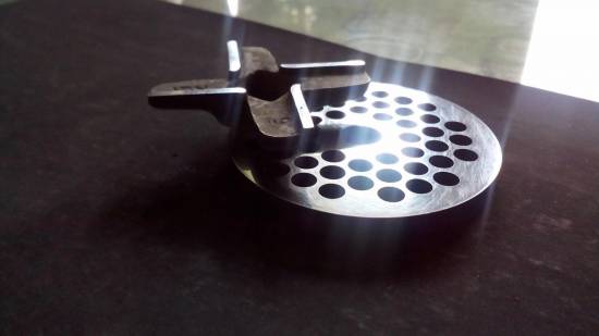 Knife and grinder grinder
