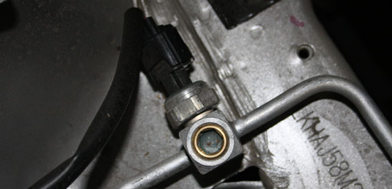 Connection to freon