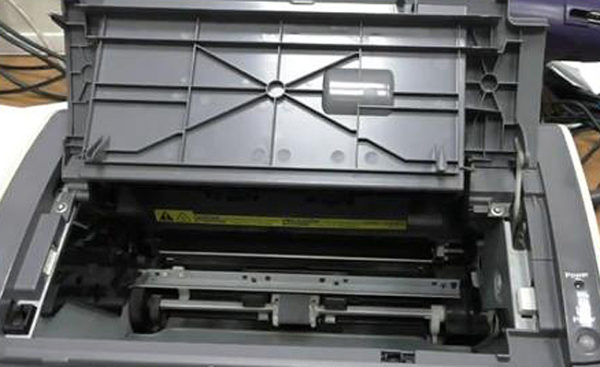 Opening the printer cover