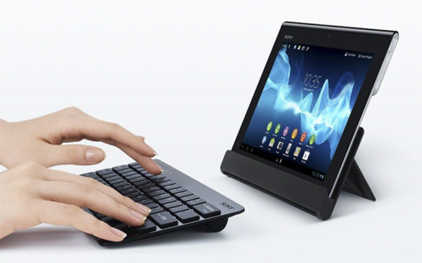Tablet docking station