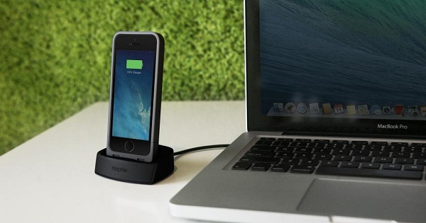 Juice pack dock