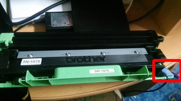 Separating a cartridge from a drum unit