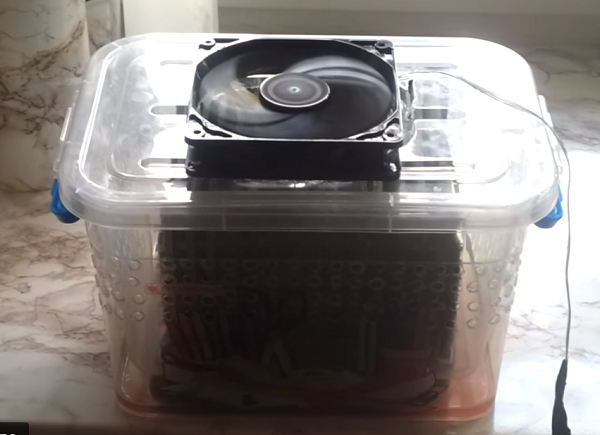 Foam rubber under the cooler